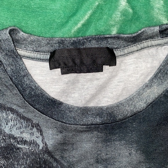 Alexander McQueen Wolves Tee NWOT - Picture 5 of 5